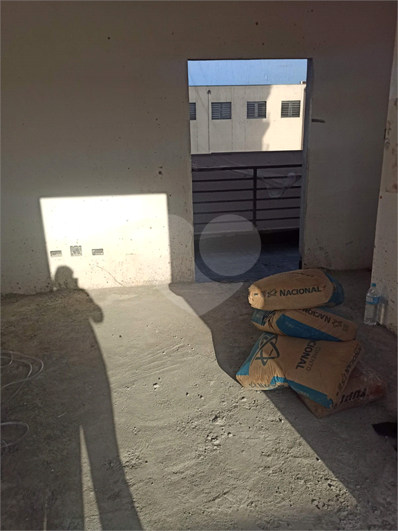 APARTAMENTO em CASA VERDE