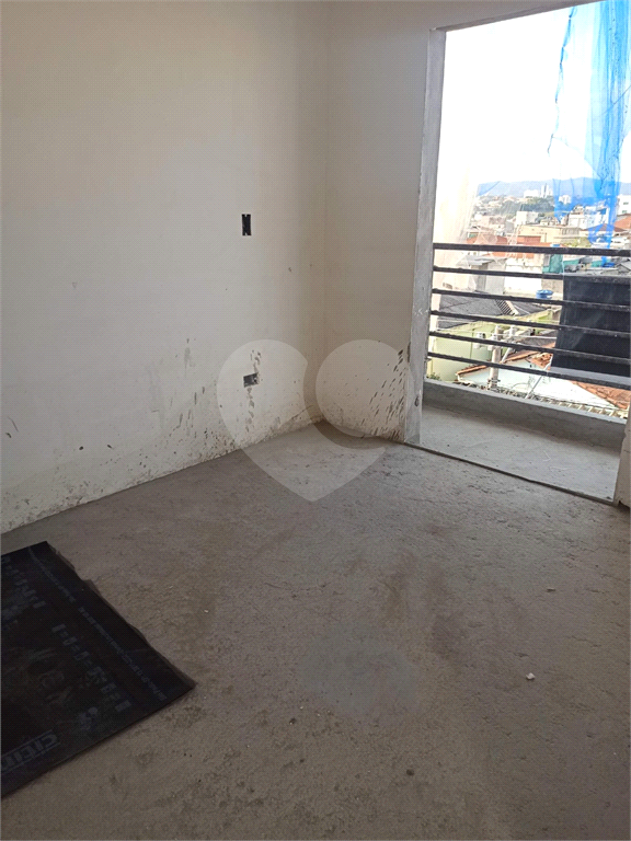 APARTAMENTO em CASA VERDE