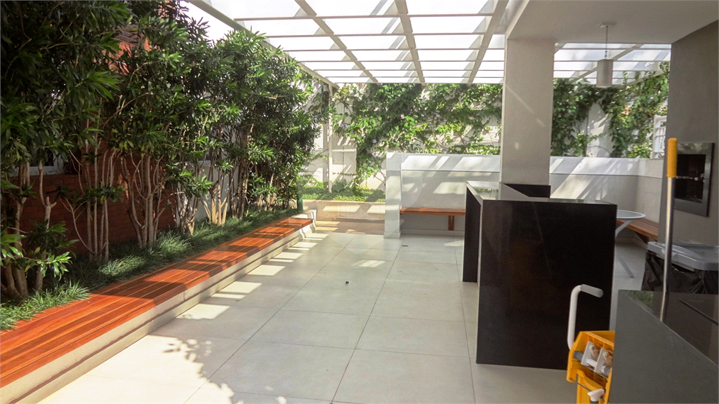 APARTAMENTO em VILA MADALENA