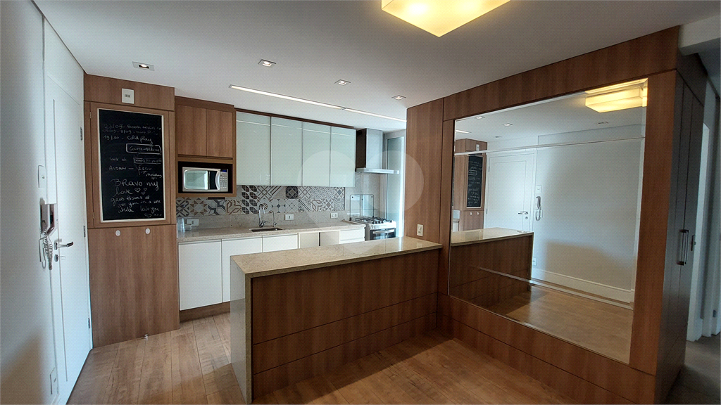 APARTAMENTO em VILA MADALENA