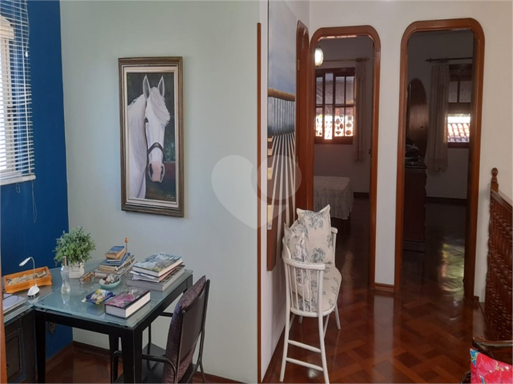 Casa à venda com 4 quartos, 370m² - Foto 18