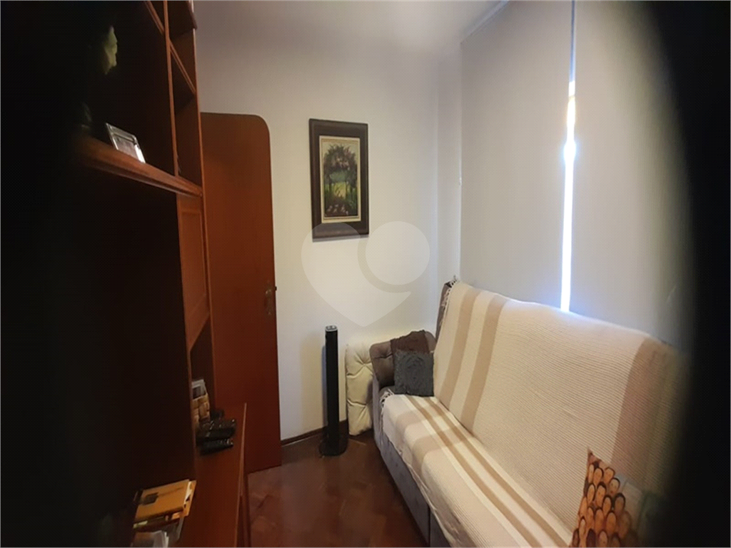 Casa à venda com 4 quartos, 370m² - Foto 25