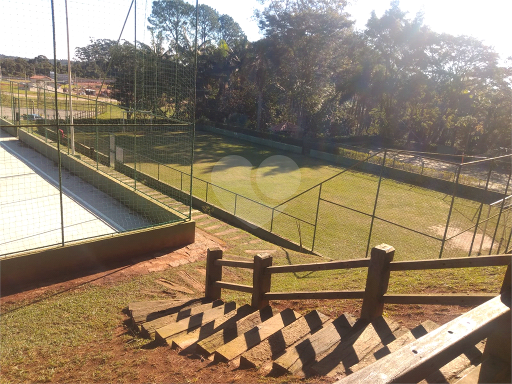 Casa Térrea a venda em.Cotia - Condominio Lago dos Passaros
