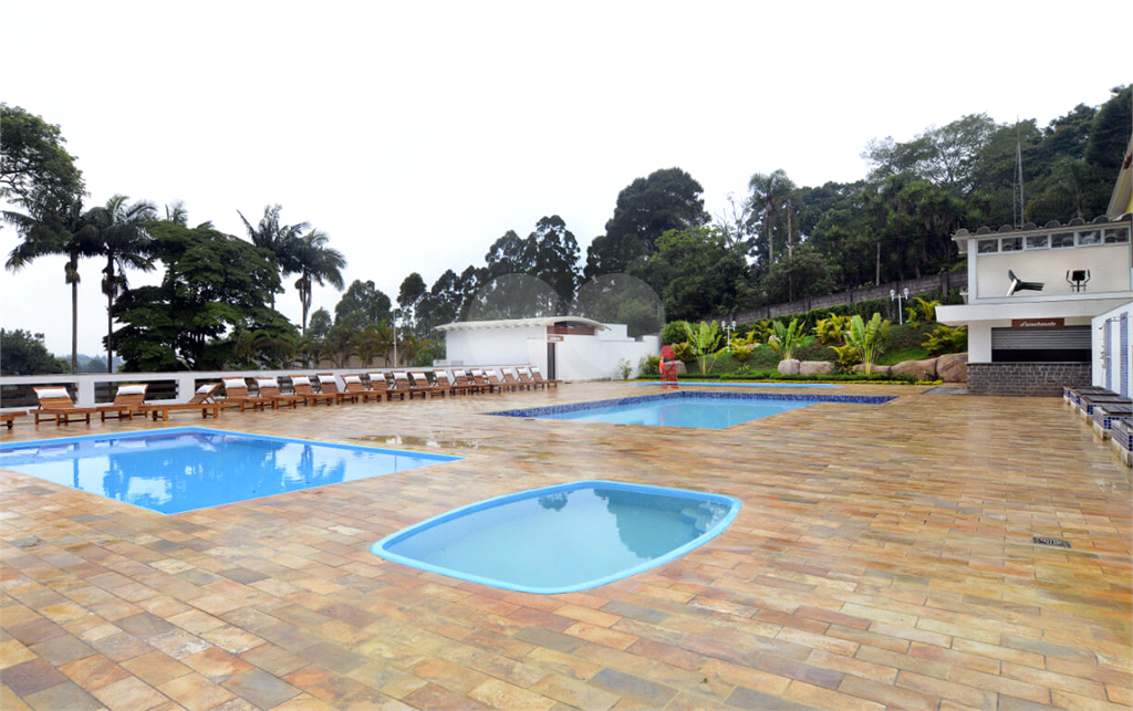 Casa Térrea a venda em.Cotia - Condominio Lago dos Passaros