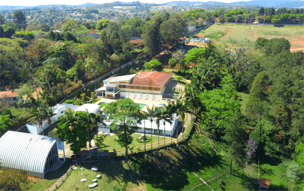 Casa Térrea a venda em.Cotia - Condominio Lago dos Passaros