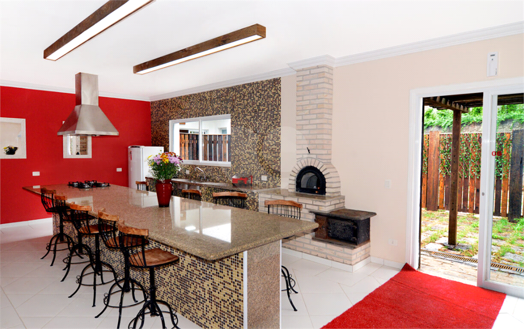 Casa Térrea a venda em.Cotia - Condominio Lago dos Passaros