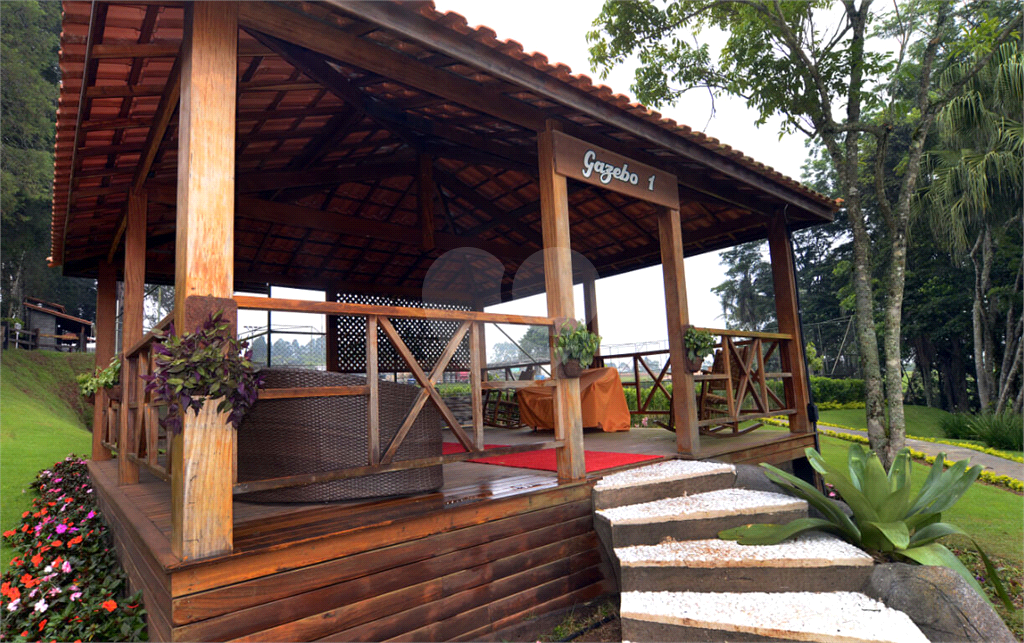 Casa Térrea a venda em.Cotia - Condominio Lago dos Passaros