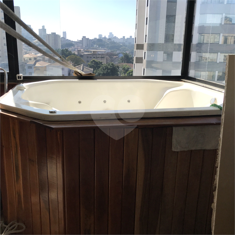 APARTAMENTO em TUCURUVI