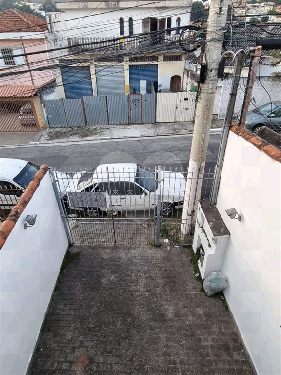 Encantador  sobrado  2  dormitórios  com  edícula!