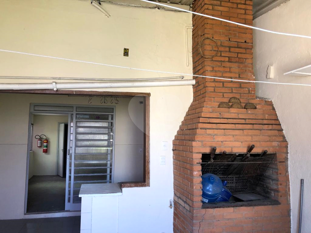 Prédio e Galpão no Brás