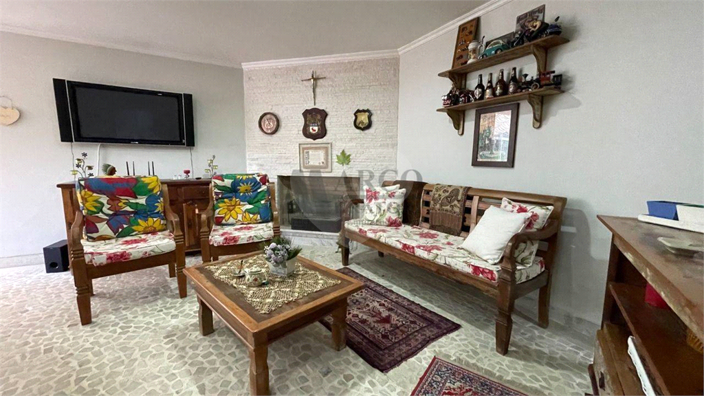 Casa com 5 suites, 585 m² Descansópolis – Condomínio Residencial Véu da Noiva - Campos do Jordão/SP