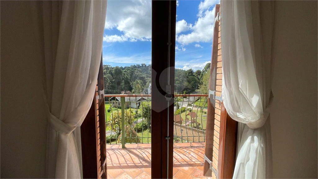 Casa com 5 suites, 585 m² Descansópolis – Condomínio Residencial Véu da Noiva - Campos do Jordão/SP