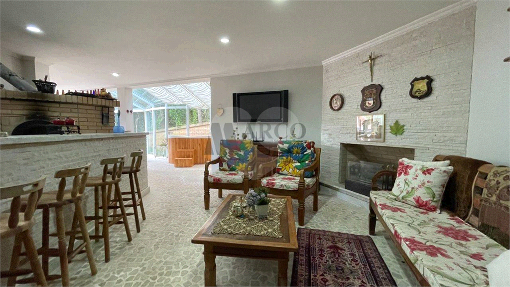 Casa com 5 suites, 585 m² Descansópolis – Condomínio Residencial Véu da Noiva - Campos do Jordão/SP
