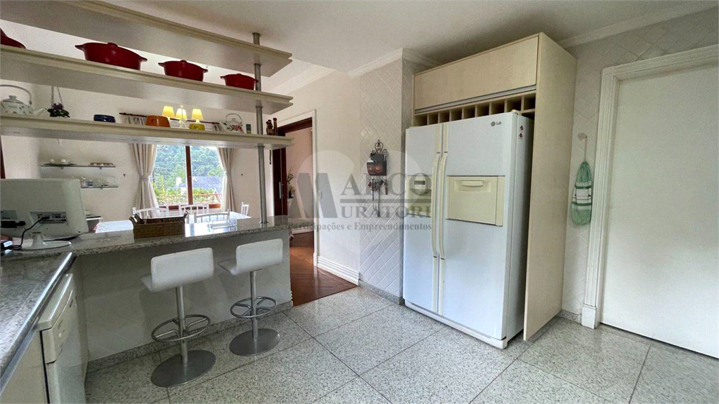 Casa com 5 suites, 585 m² Descansópolis – Condomínio Residencial Véu da Noiva - Campos do Jordão/SP