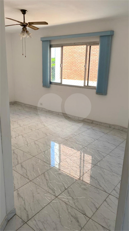 APARTAMENTO em SANTANA