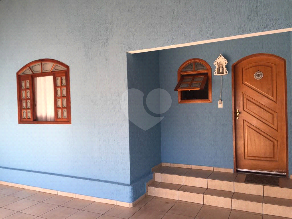 Casa à venda com 3 quartos, 131m² - Foto 4