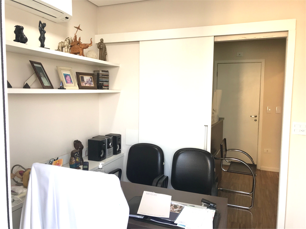 Excelente sala comercial próximo ao metrô