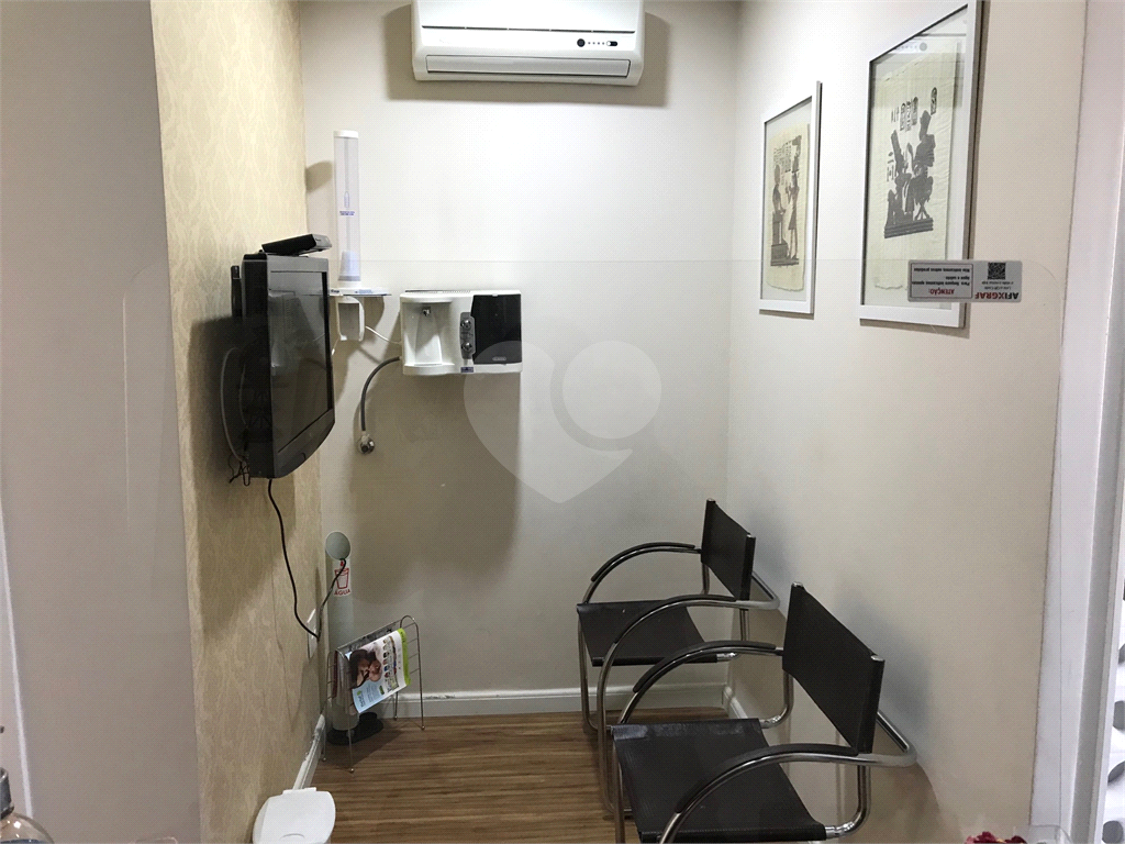 Excelente sala comercial próximo ao metrô