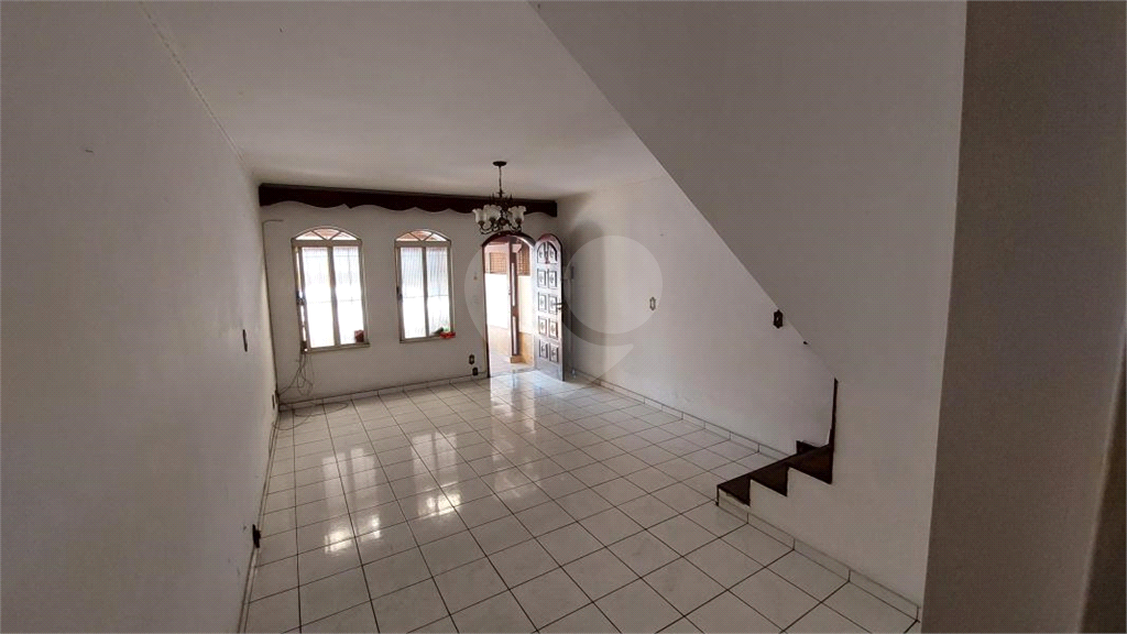 Sobrado com 02 dormitórios, 02 banheiros e 01 vaga garagem coberta - Jaçanã/SP