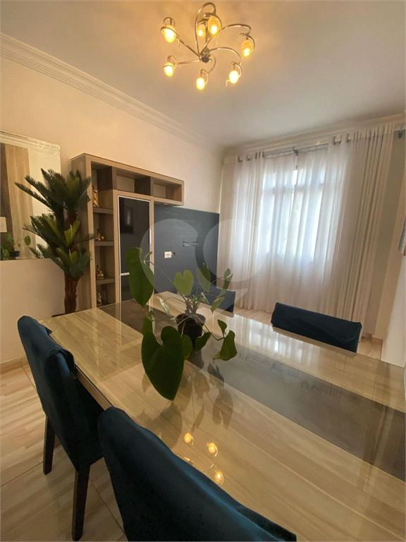APARTAMENTO em VILA PRUDENTE