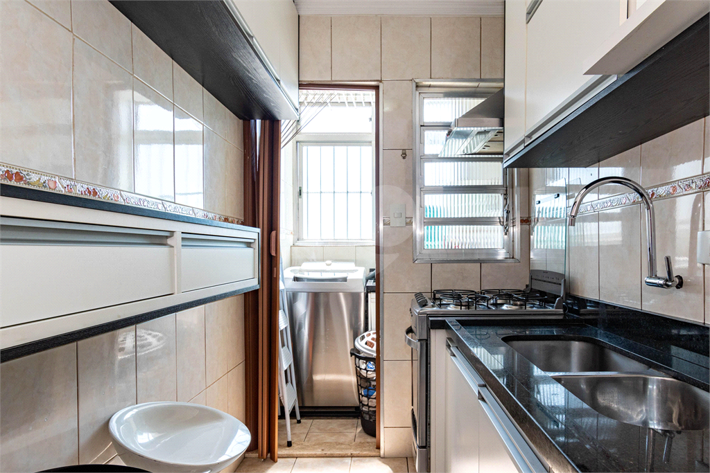 APARTAMENTO em VILA PRUDENTE