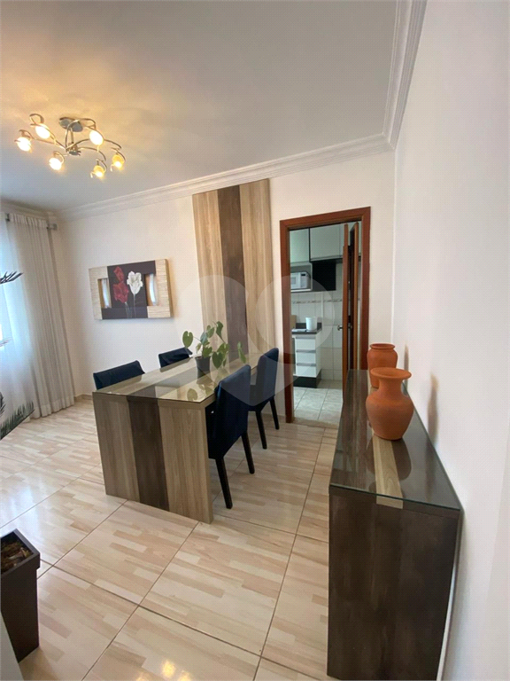 APARTAMENTO em VILA PRUDENTE