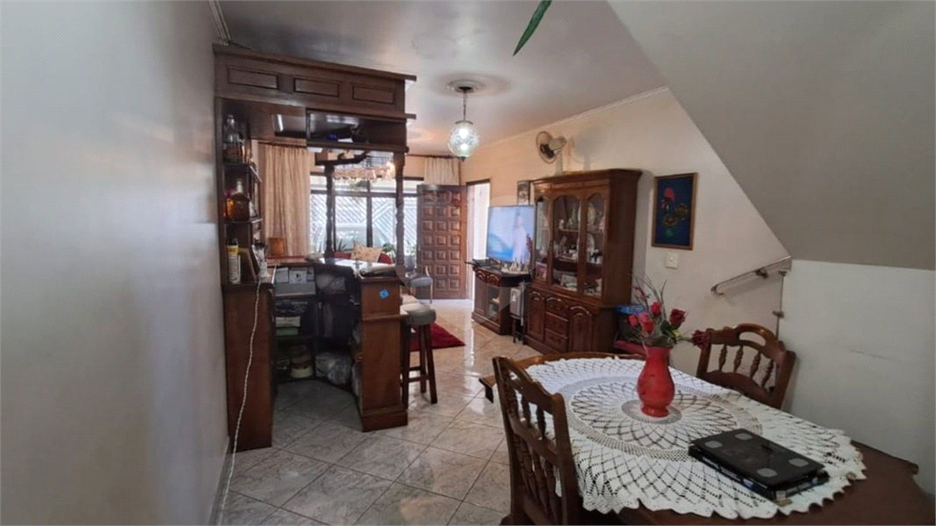 Casa à Venda Mobiliado | 170 m² | 3 dormitórios, 1 suíte | 2 vagas na Vila Maria!