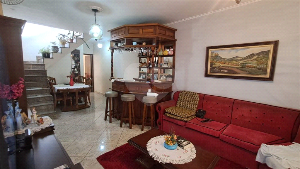 Casa à Venda Mobiliado | 170 m² | 3 dormitórios, 1 suíte | 2 vagas na Vila Maria!