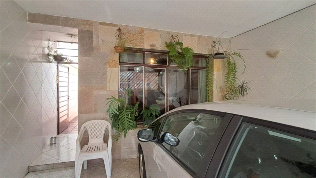 Casa à Venda Mobiliado | 170 m² | 3 dormitórios, 1 suíte | 2 vagas na Vila Maria!