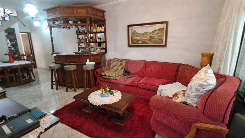 Casa à Venda Mobiliado | 170 m² | 3 dormitórios, 1 suíte | 2 vagas na Vila Maria!