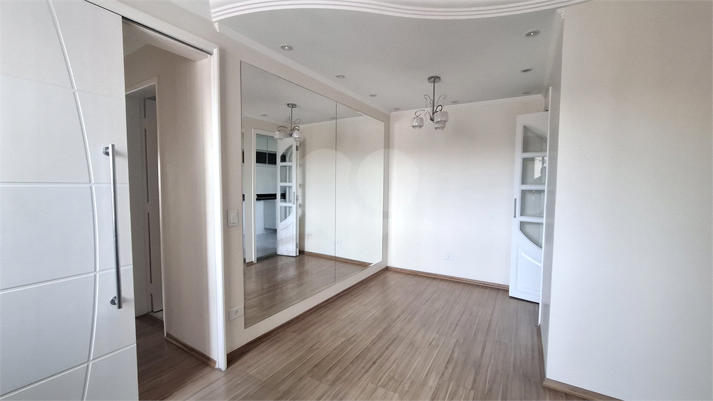 Apartamento à venda com 3 quartos, 70m² - Foto 2