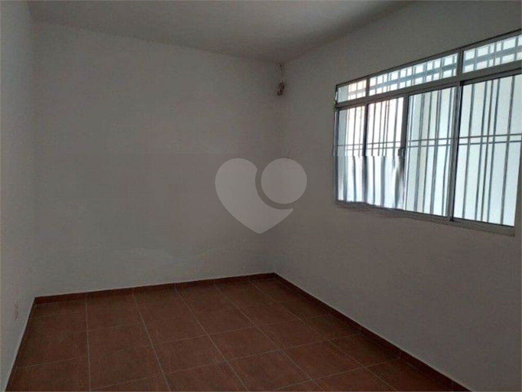 Casa à venda com 2 quartos, 129m² - Foto 2