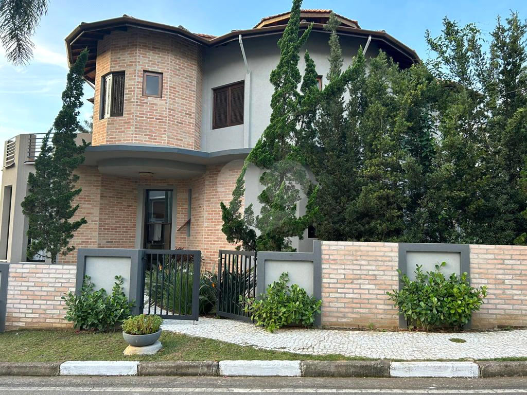 Casa de Condomínio à venda e aluguel com 4 quartos, 1062m² - Foto 1