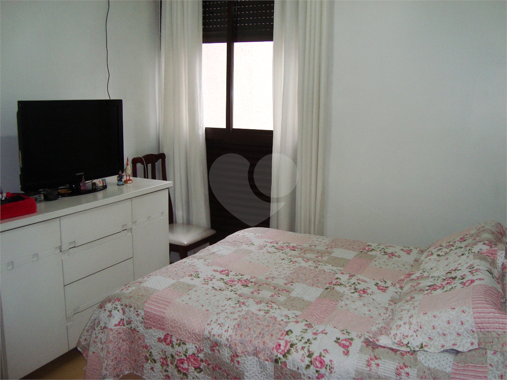 Apartamento ao lado do metro