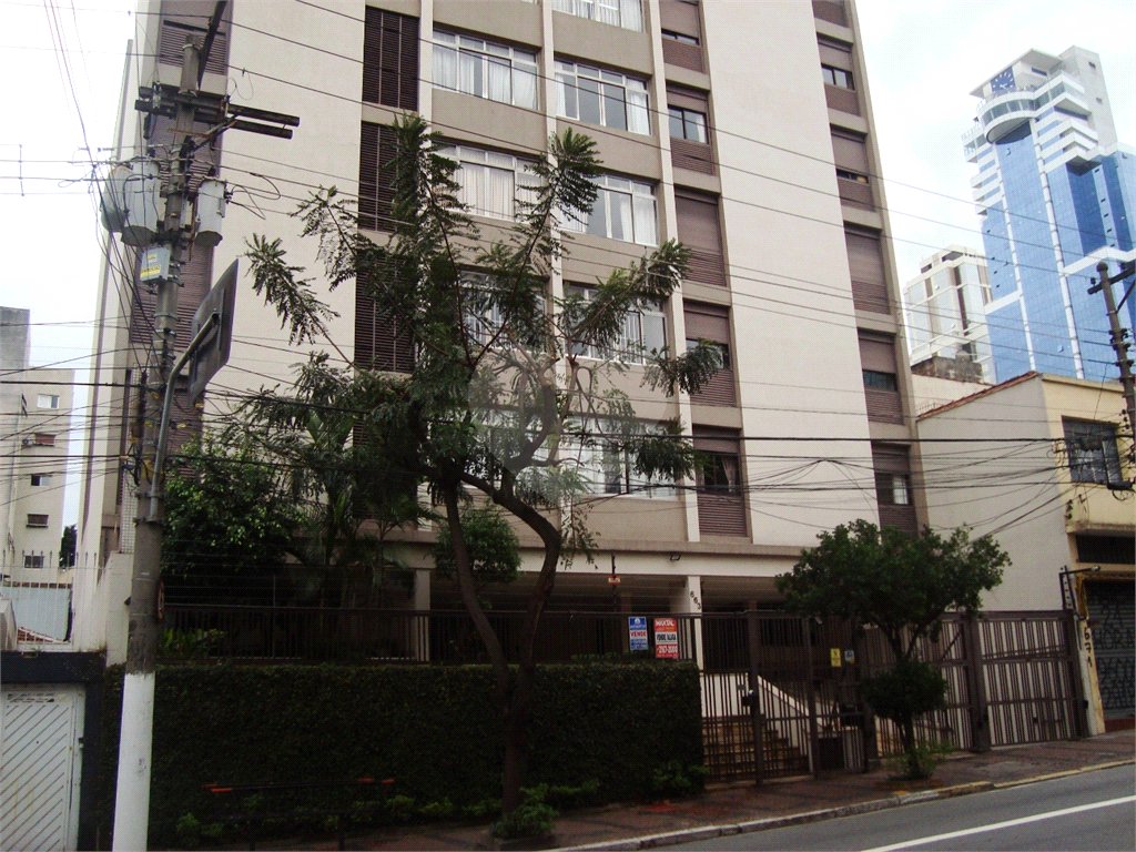 Apartamento ao lado do metro