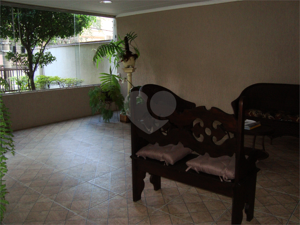 Apartamento ao lado do metro