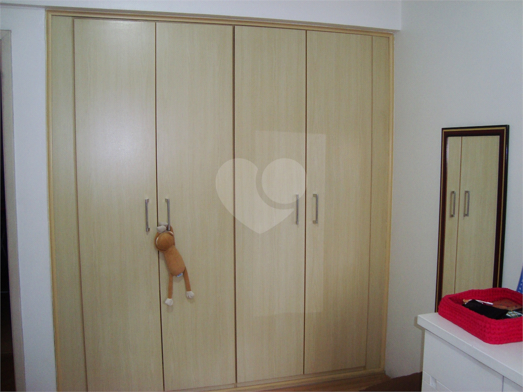 Apartamento ao lado do metro