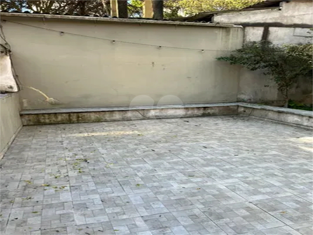 Vende se Uma Casa / Terreno Maravilhosa e Aconchegante!!!