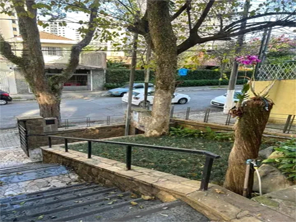 Vende se Uma Casa / Terreno Maravilhosa e Aconchegante!!!