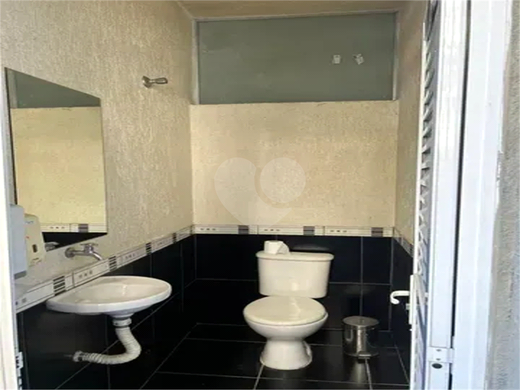 Vende se Uma Casa / Terreno Maravilhosa e Aconchegante!!!