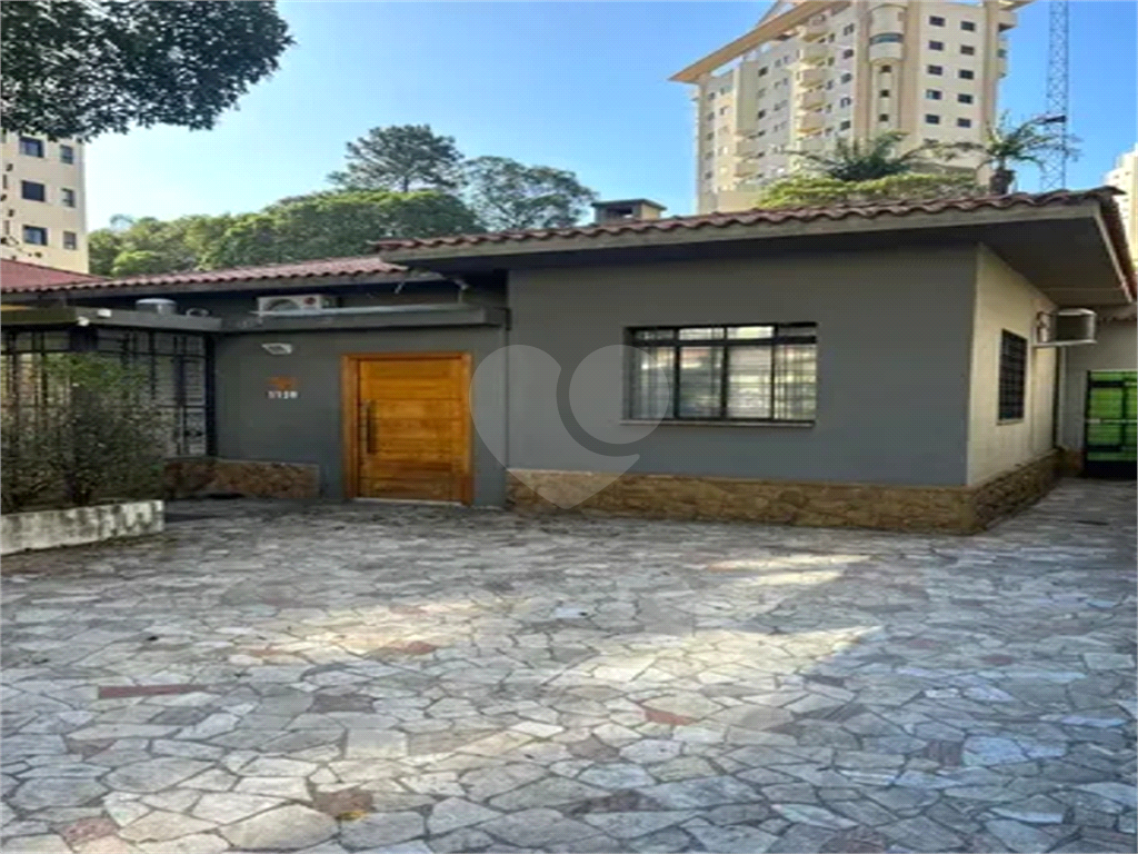 Vende se Uma Casa / Terreno Maravilhosa e Aconchegante!!!