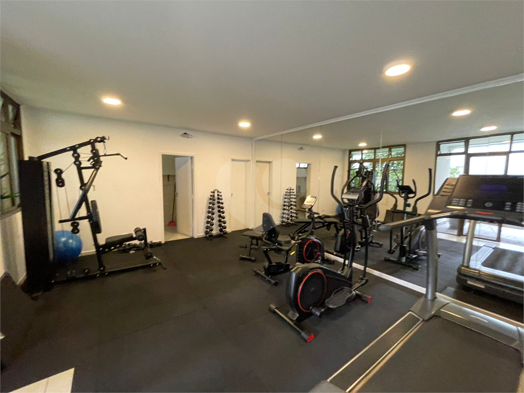 Charmoso Apartamento com 3 Dormitórios e 2 Varandas e 2 Vagas – Conforto e Tranquilidade na Melhor Região do Itaim Bibi 