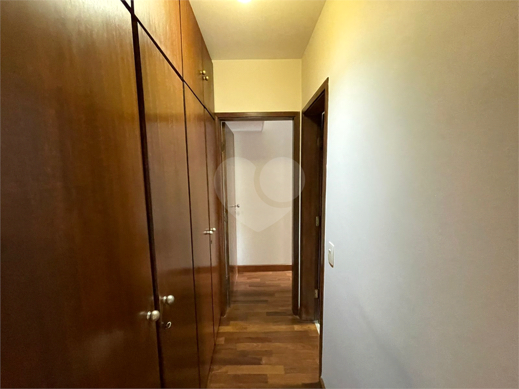 Charmoso Apartamento com 3 Dormitórios e 2 Varandas e 2 Vagas – Conforto e Tranquilidade na Melhor Região do Itaim Bibi 