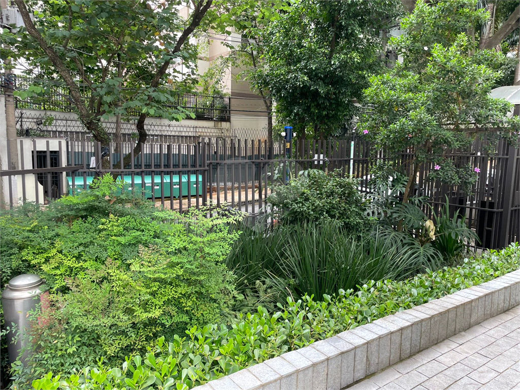 Charmoso Apartamento com 3 Dormitórios e 2 Varandas e 2 Vagas – Conforto e Tranquilidade na Melhor Região do Itaim Bibi 