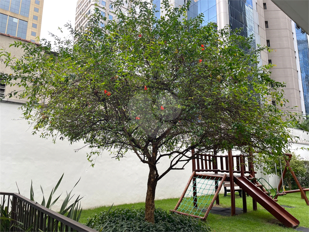 Charmoso Apartamento com 3 Dormitórios e 2 Varandas e 2 Vagas – Conforto e Tranquilidade na Melhor Região do Itaim Bibi 