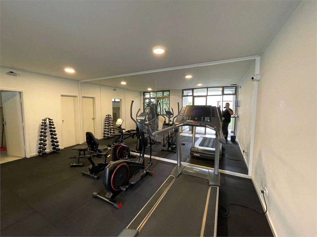 Charmoso Apartamento com 3 Dormitórios e 2 Varandas e 2 Vagas – Conforto e Tranquilidade na Melhor Região do Itaim Bibi 