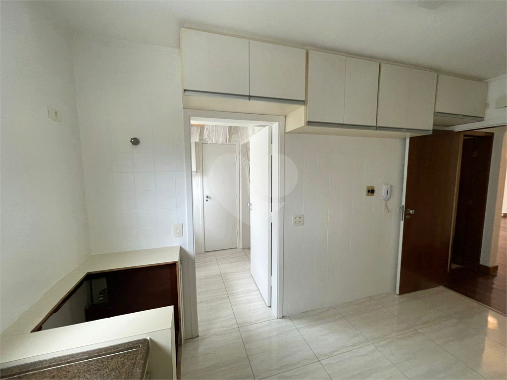 Charmoso Apartamento com 3 Dormitórios e 2 Varandas e 2 Vagas – Conforto e Tranquilidade na Melhor Região do Itaim Bibi 