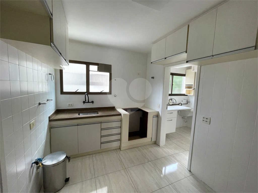 Charmoso Apartamento com 3 Dormitórios e 2 Varandas e 2 Vagas – Conforto e Tranquilidade na Melhor Região do Itaim Bibi 