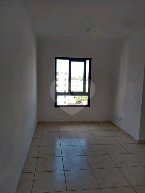 Apartamento à venda com 2 quartos, 48m² - Foto 3