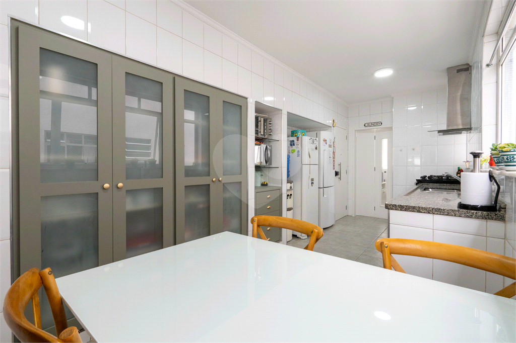 Apartamento de 164m², 4 dormitórios e 2 vagas. R$ 1.500.000,00 Higienópolis